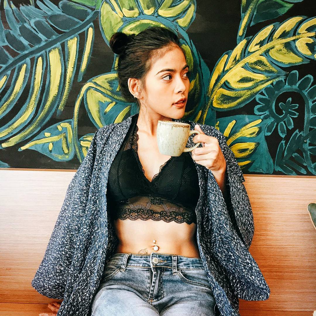 Customer wearing Sumo Vintage